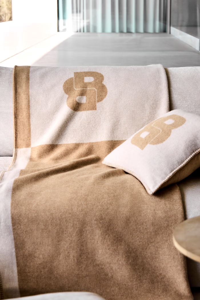 Koc z wełną SIGNATUR Beige 130 x 170 cm BOSS beżowy 1072539