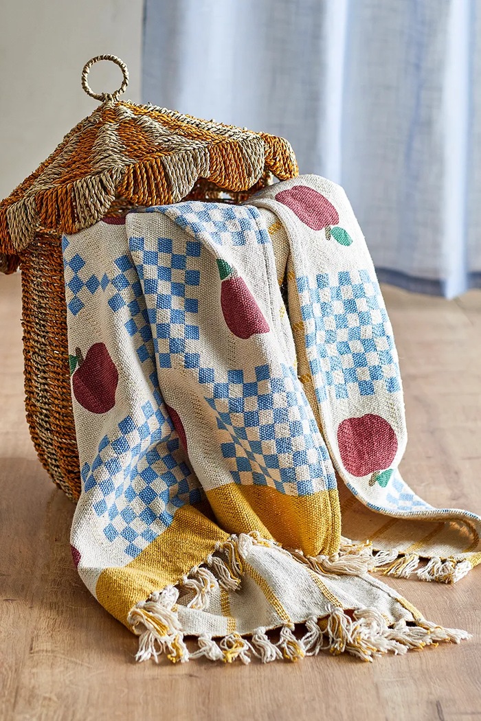 Narzuta z bawełną 160 x 130 cm Bloomingville 82063418 multicolor