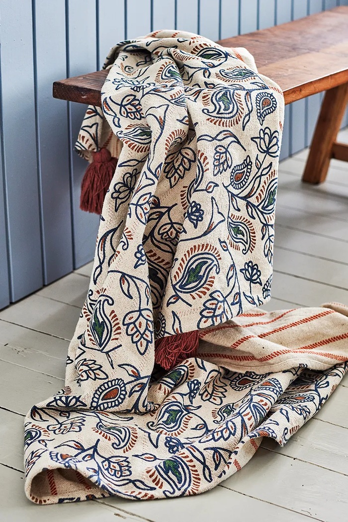Narzuta z bawełną 160 x 130 cm Bloomingville 82063527 multicolor