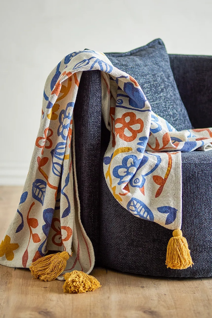 Narzuta z bawełną 160 x 130 cm Bloomingville 82063493 multicolor