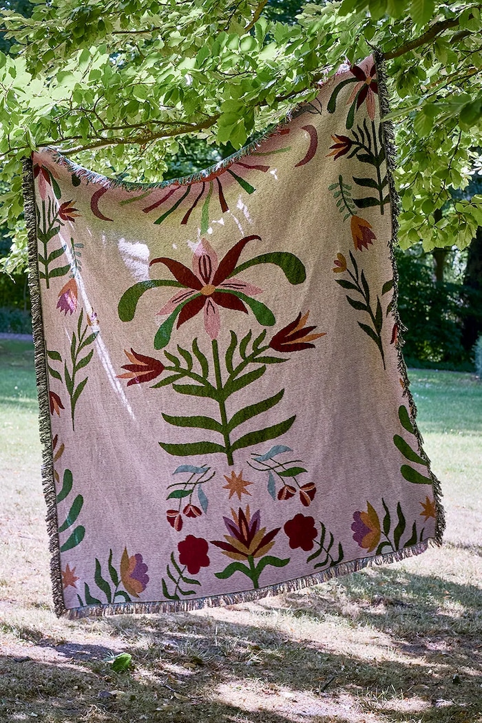 Narzuta z bawełną 160 x 130 cm Bloomingville 82073177 multicolor