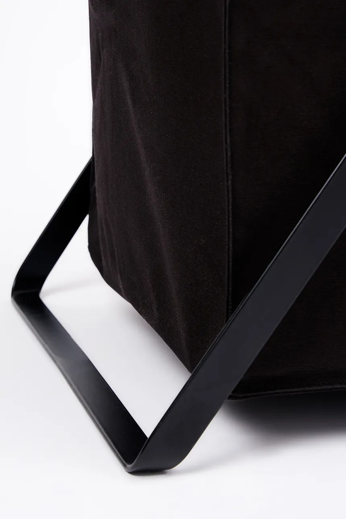 Kôš na bielizeň Yamazaki 45 L čierna 3167.