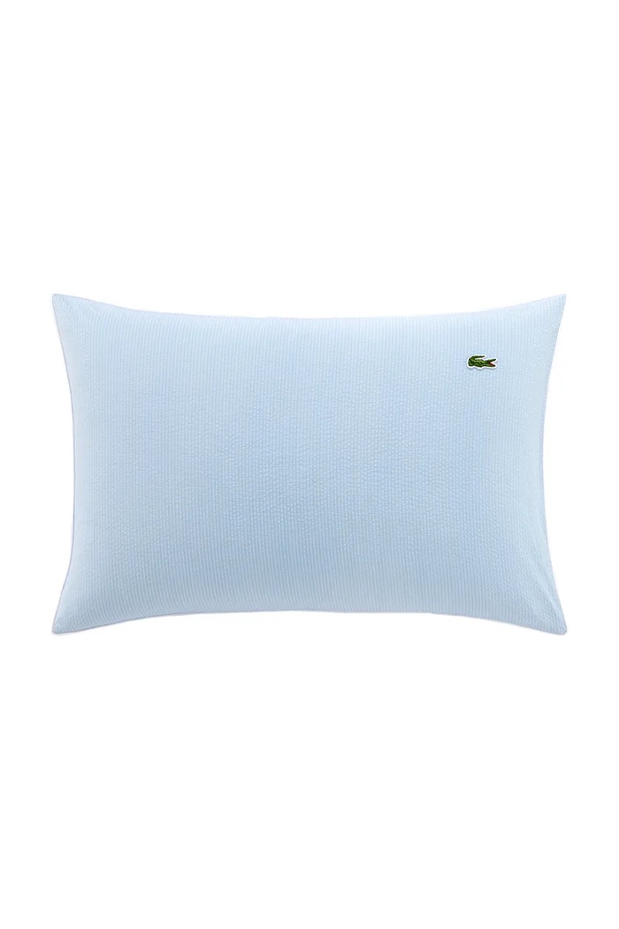 Lacoste Față de pernă din bumbac LTAMIS Sky 50 x 75 cm albastru 1052964