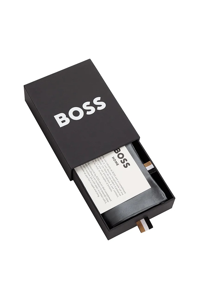 BOSS poszewka na poduszkę jedwabna SILKSHAM Dove 50 x 75 cm 1056576 szary AA00