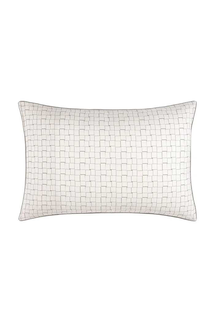 Lacoste față de pernă din bumbac L BLOCK Greige 50 x 75 cm 1057063 gri AA00