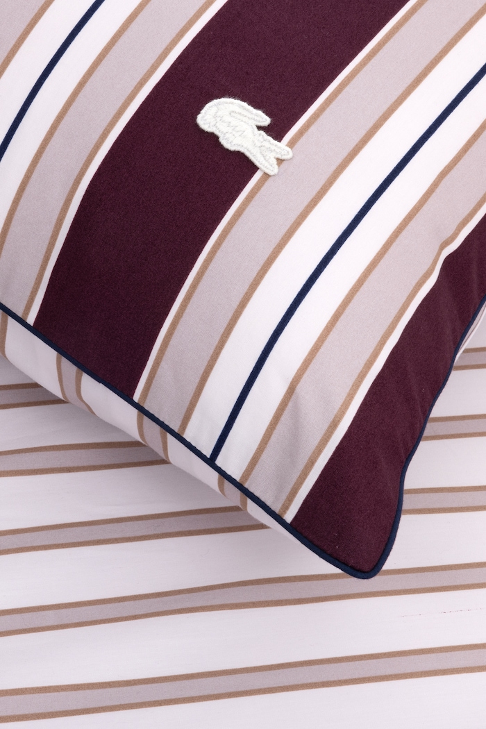Salon i sypialnia Lacoste Poszewka na poduszkę bawełniana LCOTTAGE 65 x 65 cm 1074504 bordowy