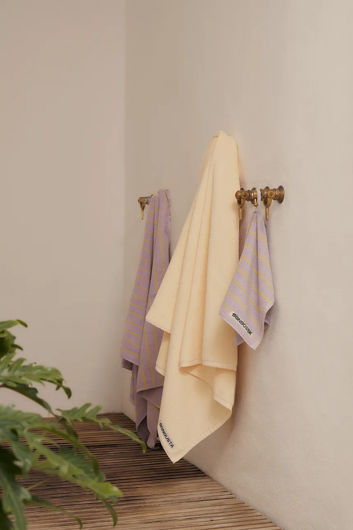 Bongusta ręcznik średni bawełniany 70 x 140 cm BON12.5715648003867 beżowy AA00