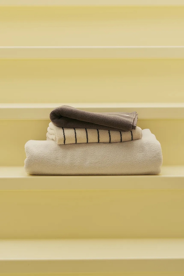 Bongusta prosop mediu din bumbac 70 x 140 cm BON12.5715648003928 bej AA00