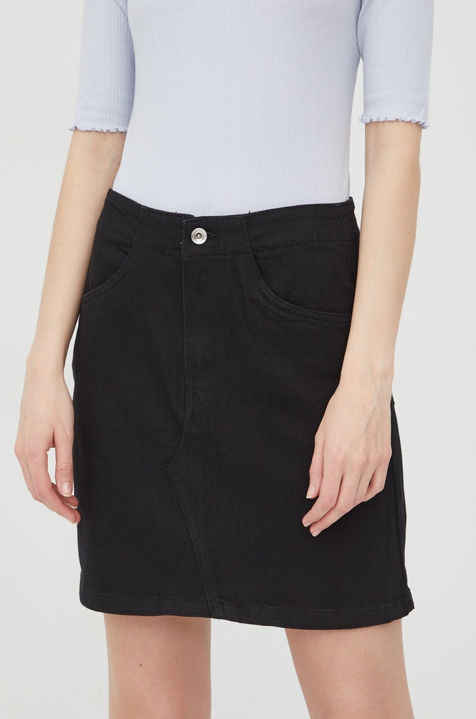 Sukně Vero Moda mini černá 10258105.Black