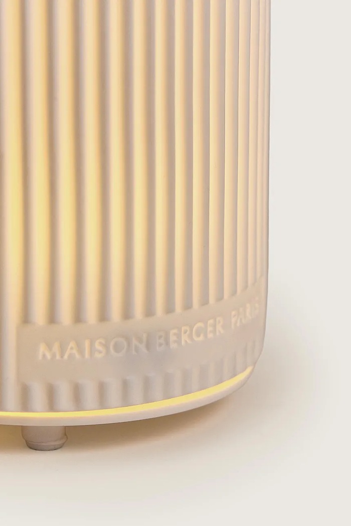 Maison Berger Paris dyfuzor zapachowy LED 7068 biały AA00