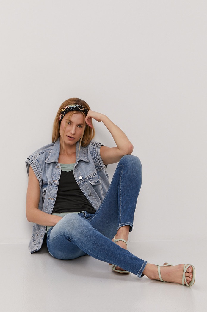 Vero Moda Jeansy 10227600 niebieski AA00