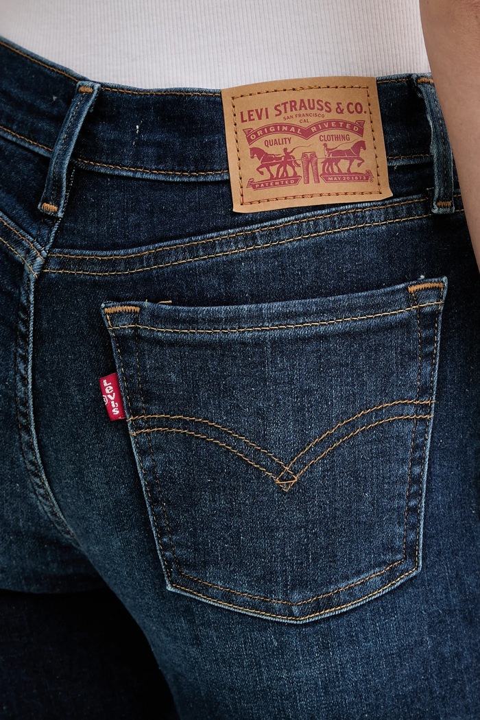 Τζιν παντελόνι Levi's 710 SUPER SKINNY σκούρο μπλε 17778