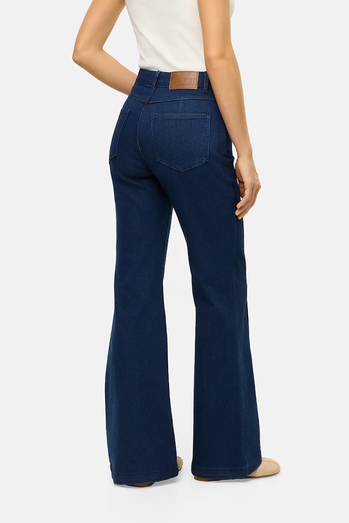 BIZUU jeansy flare damskie BELINNA BELINNA.GRANATOWY granatowy AA00