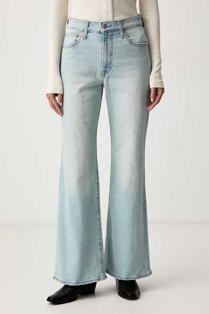 Levi's Jeansy flare damskie RIBCAGE FLARE H226 niebieski 0083R