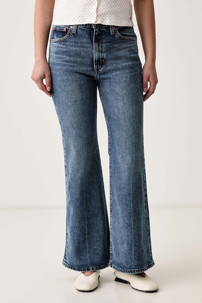Levi's Jeansy flare damskie RIBCAGE FLARE H226 niebieski 0083R