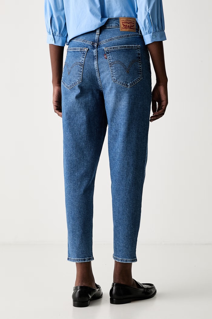Ρούχα Levi's mom fit γυναικεία HIGH WAISTED MOM JEAN 26986 μπλε