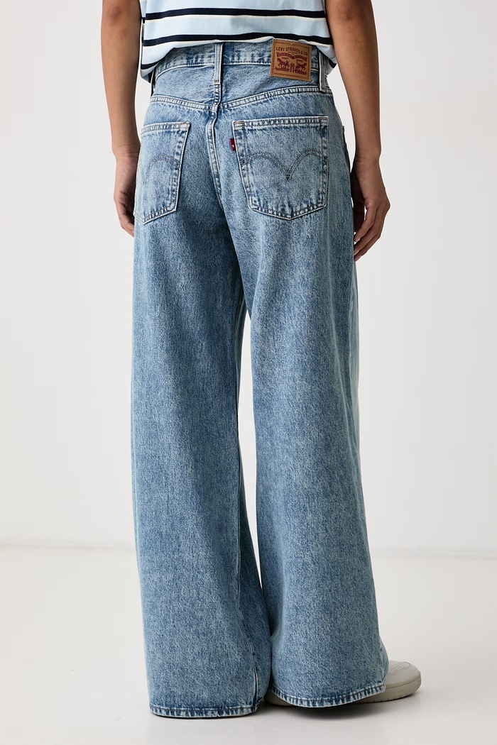 Îmbrăcăminte Levi's Blugi wide leg pentru femei MIDDY WIDE LEG 0081Z albastru