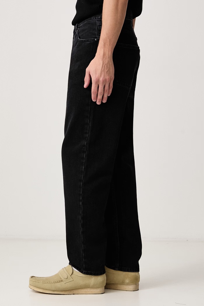 Abbigliamento Carhartt WIP Jeans tapered da uomo I029208.8906 nero