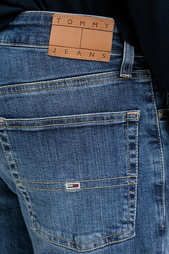 Tommy Jeans jeansy niebieski DM0DM21052