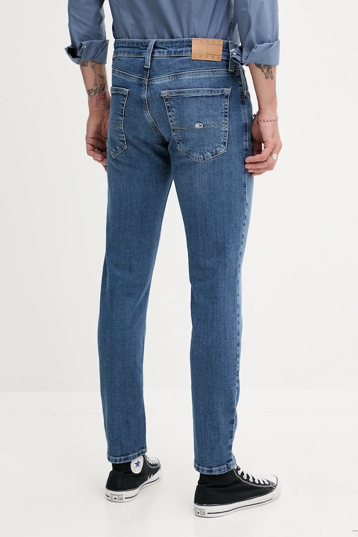 Odzież Tommy Jeans jeansy DM0DM21053 niebieski