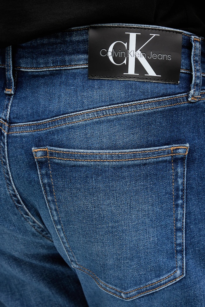 Τζιν παντελόνι Calvin Klein Jeans σκούρο μπλε J30J323691
