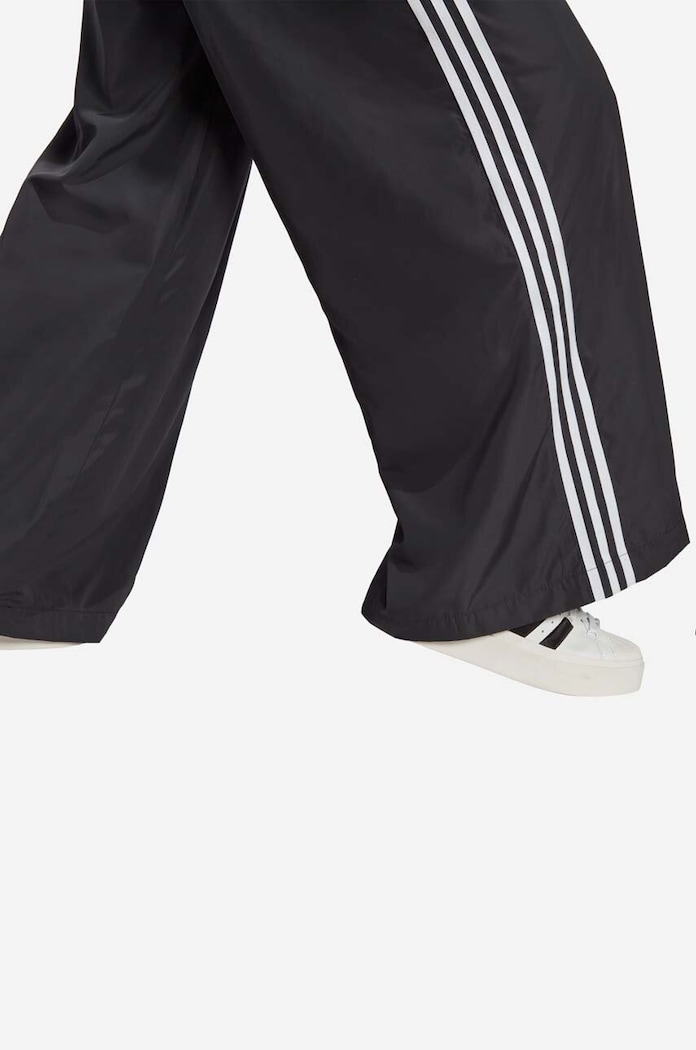 adidas spodnie Oversized TP IP7137