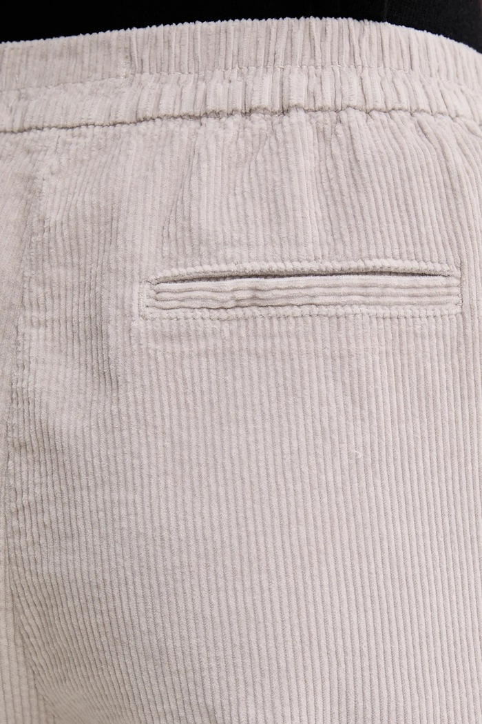 United Colors of Benetton spodnie sztruksowe szary 4HA2556K4