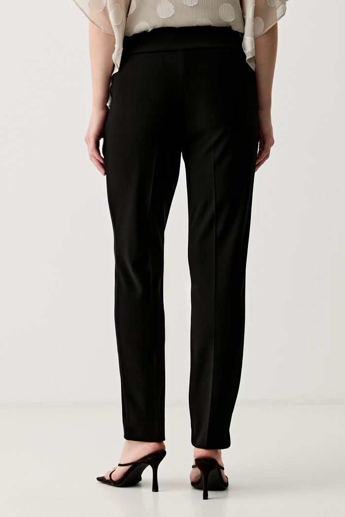 Odzież Joseph Ribkoff spodnie slim fit damskie 144092CO czarny