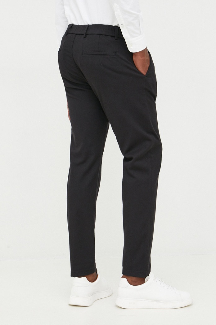 Odzież Selected Homme spodnie 16081374.Black czarny