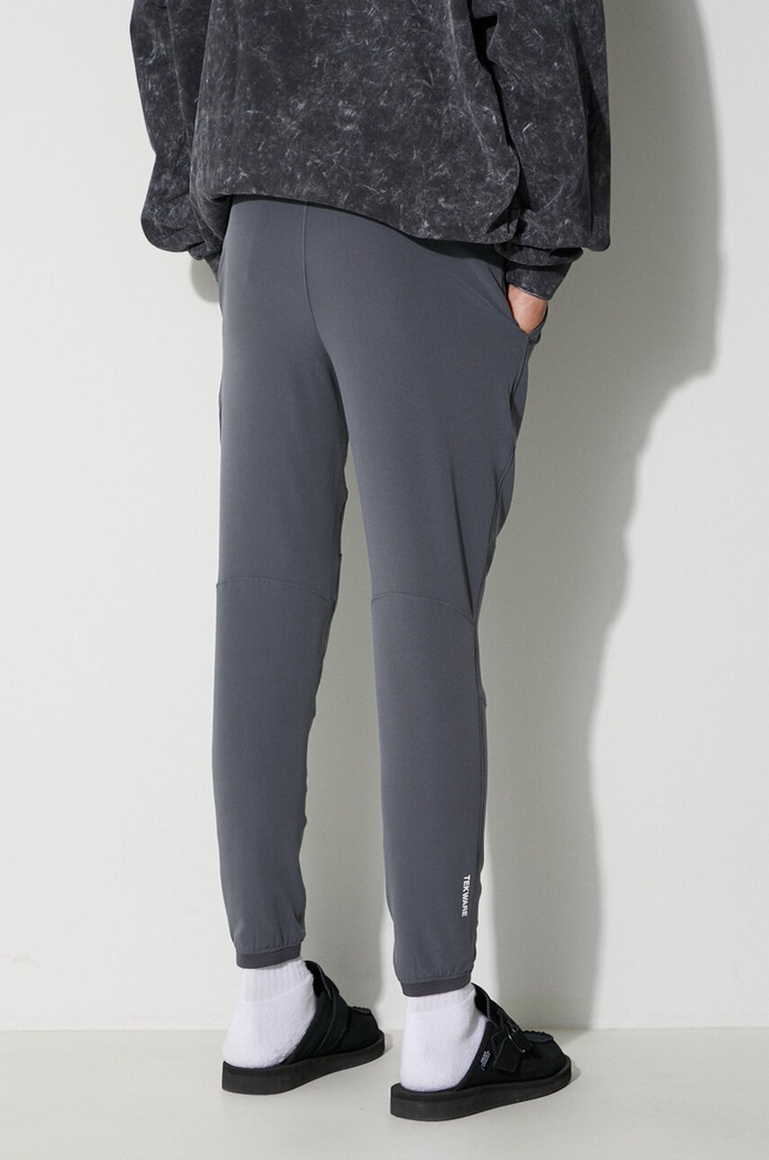 Odzież The North Face spodnie dresowe NF0A5GFM174 szary