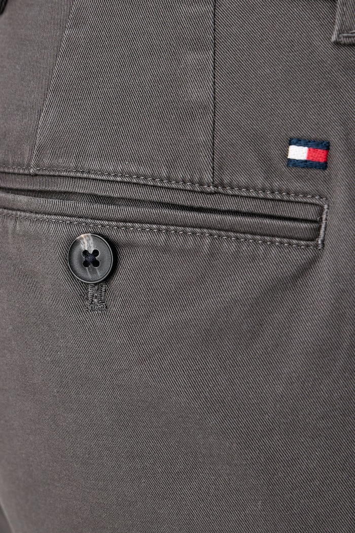 Spodnie chinos męskie z bawełną Tommy Hilfiger MW0MW28884 szary