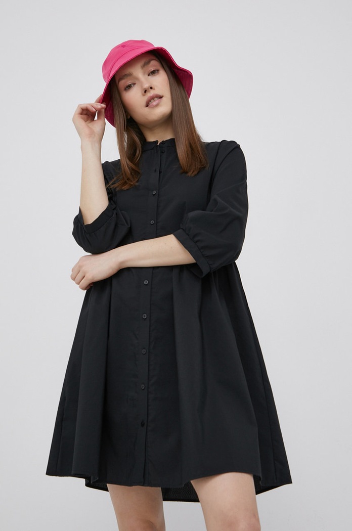 Šaty Vero Moda látka čierna 10248640.Black