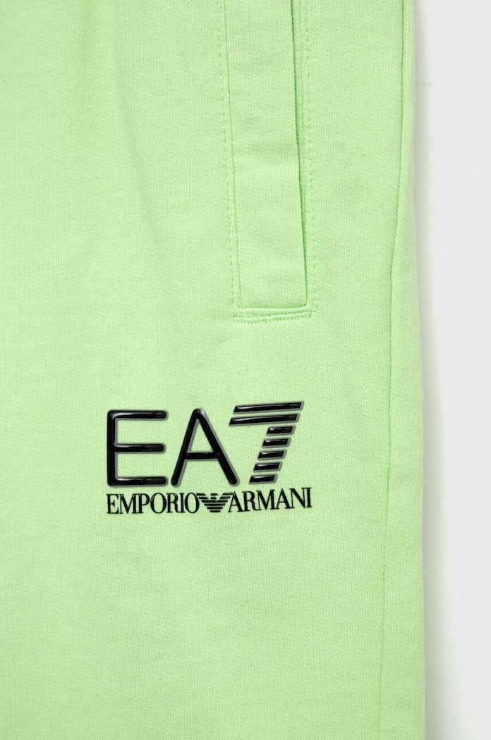 Chłopiec EA7 Emporio Armani Szorty bawełniane dziecięce 8NBS51.BJ05Z zielony