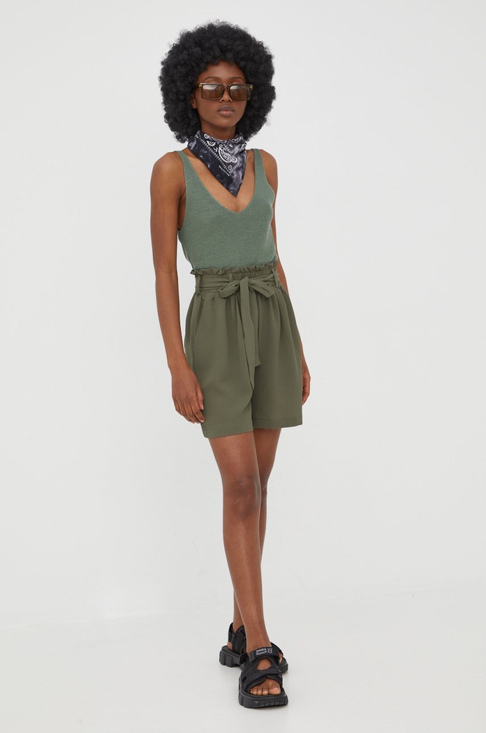 Pieces pantaloni scurti 17103514.GrapeLeaf verde AA00