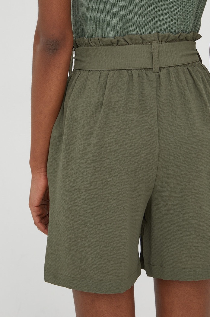 Îmbrăcăminte Pieces pantaloni scurti 17103514.GrapeLeaf verde