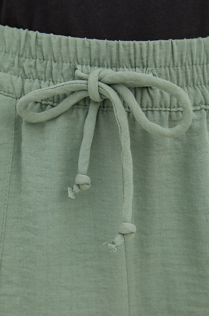 Kraťasy JDY zelená 15229049.SeaSpray