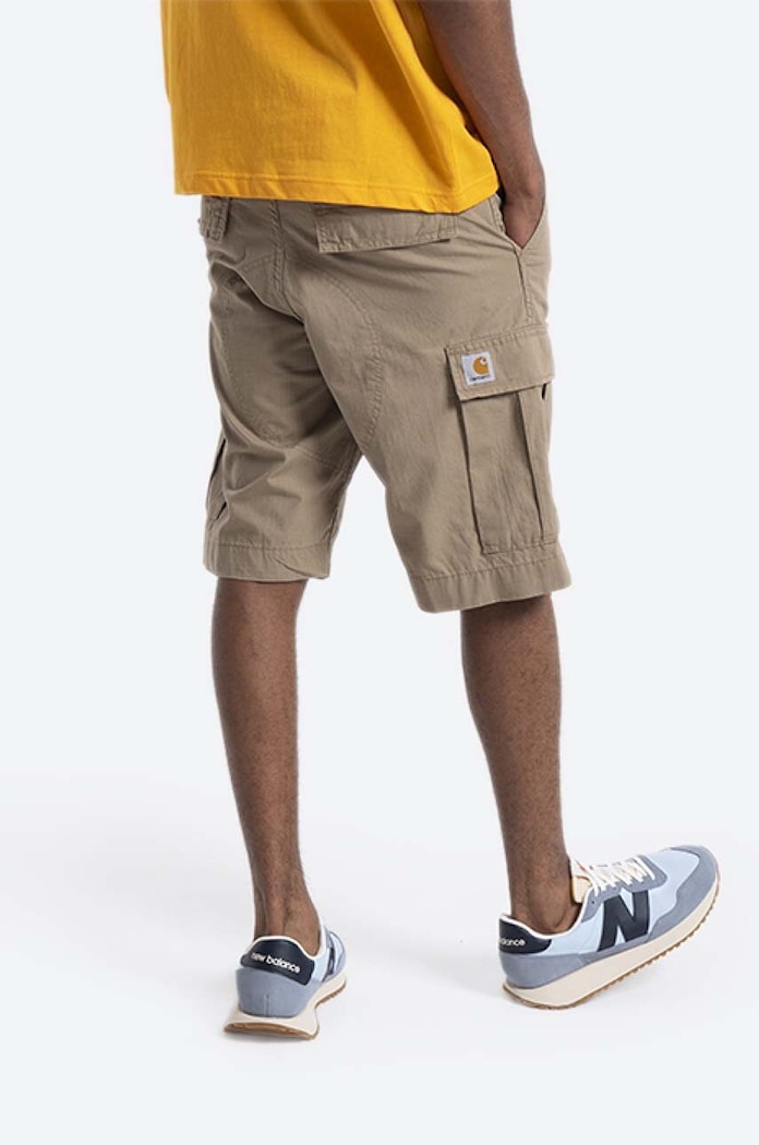 Дрехи Памучен къс панталон Carhartt WIP Regular Cargo I028246. кафяв