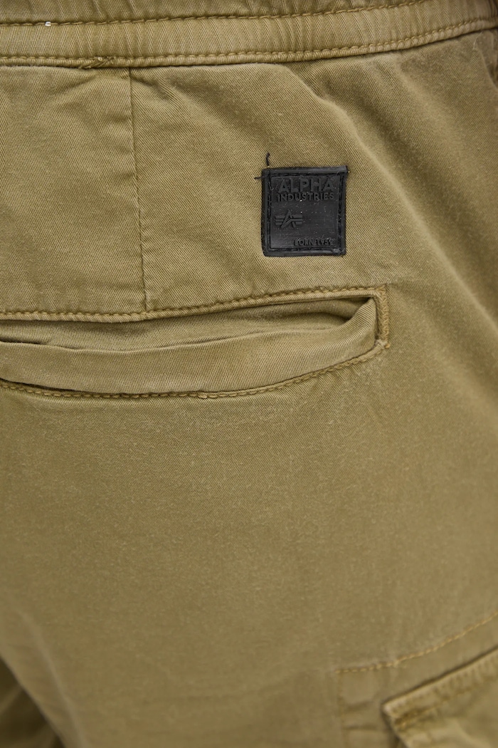 Kraťasy Alpha Industries zelená 106251.11