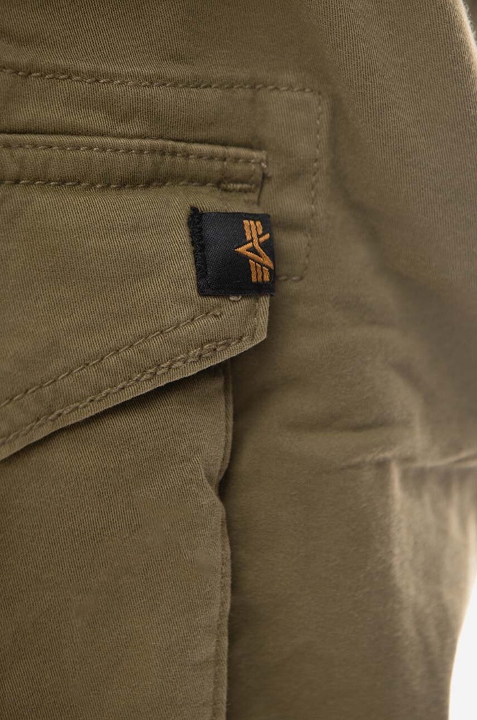 Kraťasy Alpha Industries 106251.11 zelená