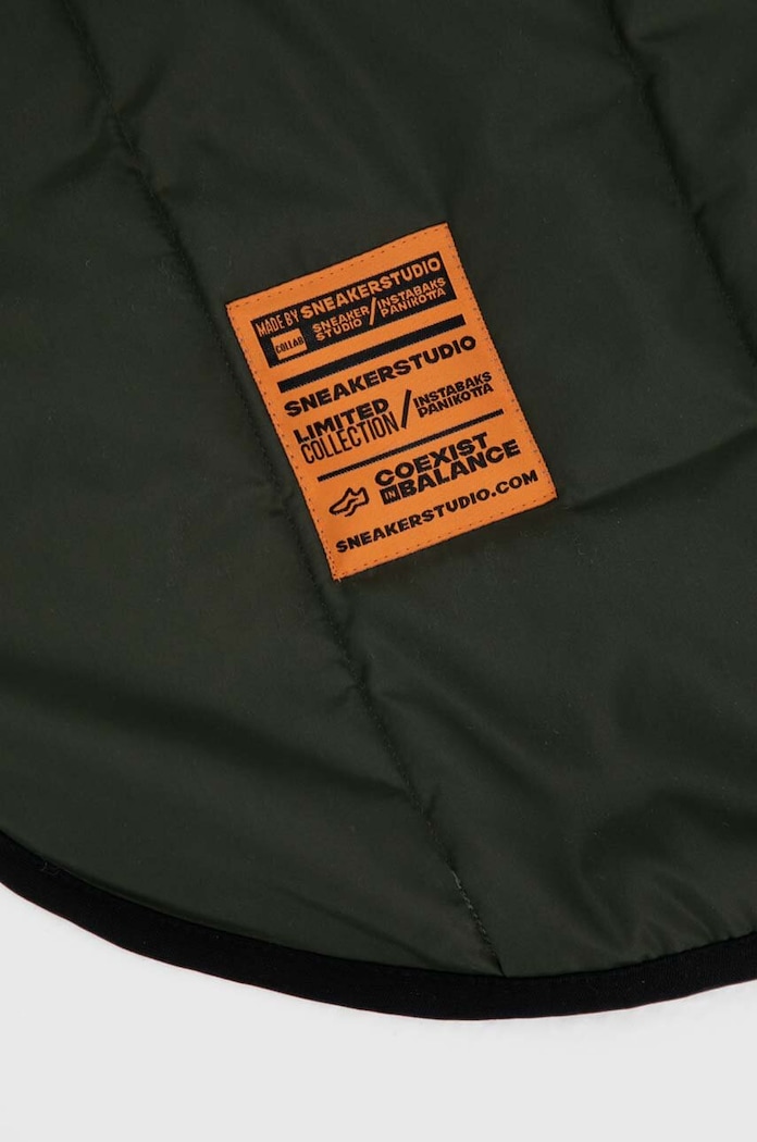 Плед для пікніка з текстильного матеріалу SneakerStudio SS.AW21.BLA02 зелений