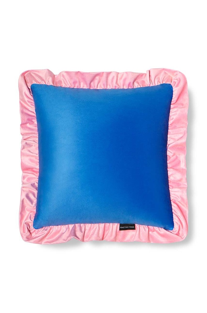 Декоративна възглавница Really Nice Things Ruffle Velvet син 104552