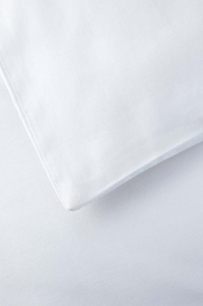 Dnevni boravak i spavaća soba Pamučna navlaka za deku BOSS Blinea 200 x 200 cm 1038083 bijela