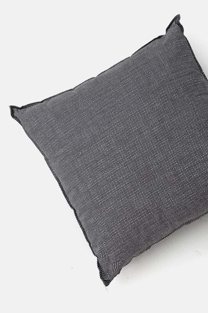 Living și dormitor BOSS perna decorativa BLINEA Magnet 45 x 45 cm 1041407 gri