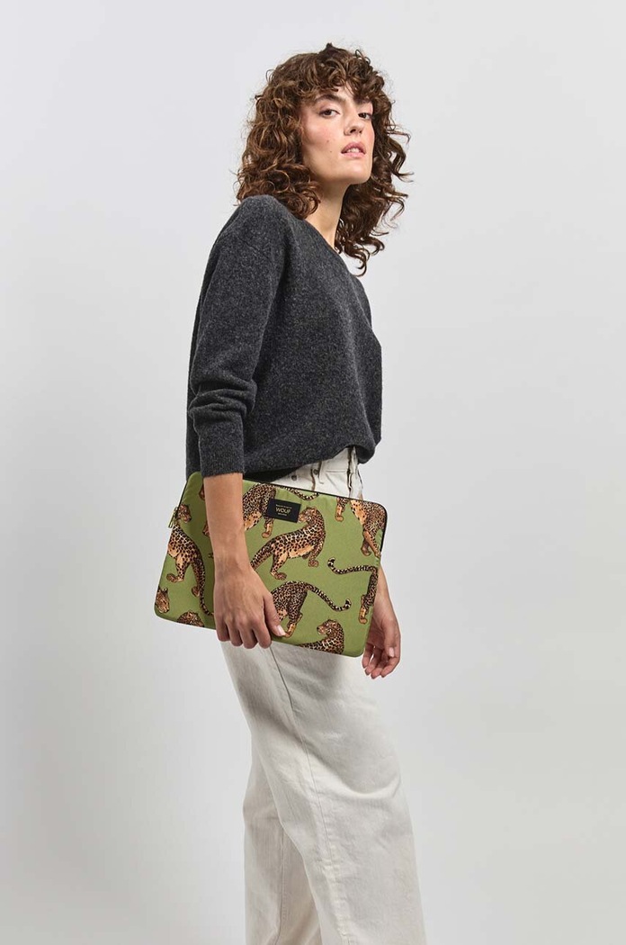 WOUF Husa laptop Olive Leopard 15" & 16" SB240029