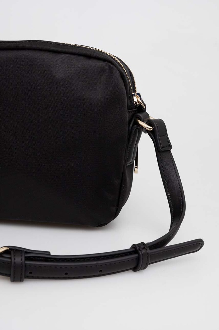 Τσάντα Tommy Hilfiger μαύρο AW0AW15638.NOS