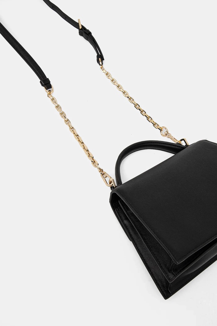Akcesoria Karl Lagerfeld torebka crossbody damska skórzana K/SIGNATURE A1W30036 czarny