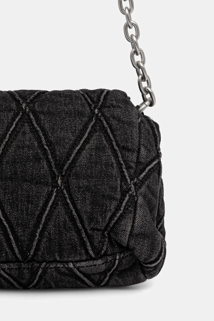 Аксесоари Дънкова чанта Diesel CHARM-D CHARM-D X09597.P6330 черен