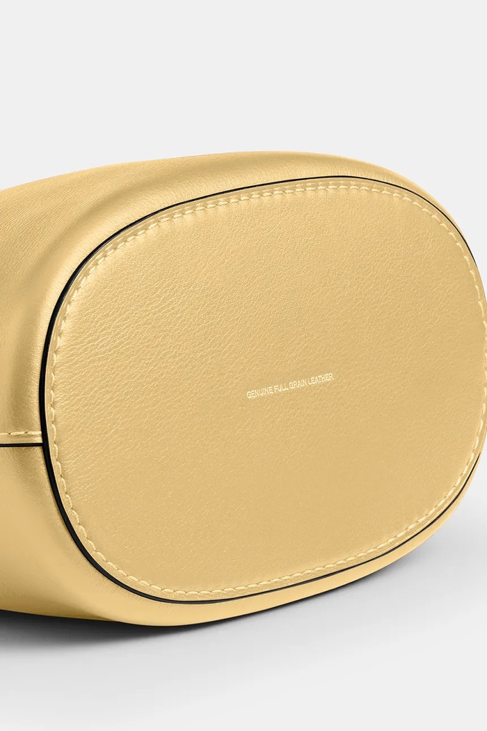 Coach Bleecker Bucket Bag 21 geantă crossbody pentru femei din piele CCX07