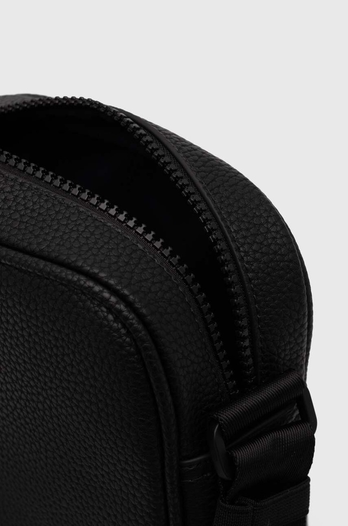 Kožená taška Tommy Hilfiger čierna AM0AM09504