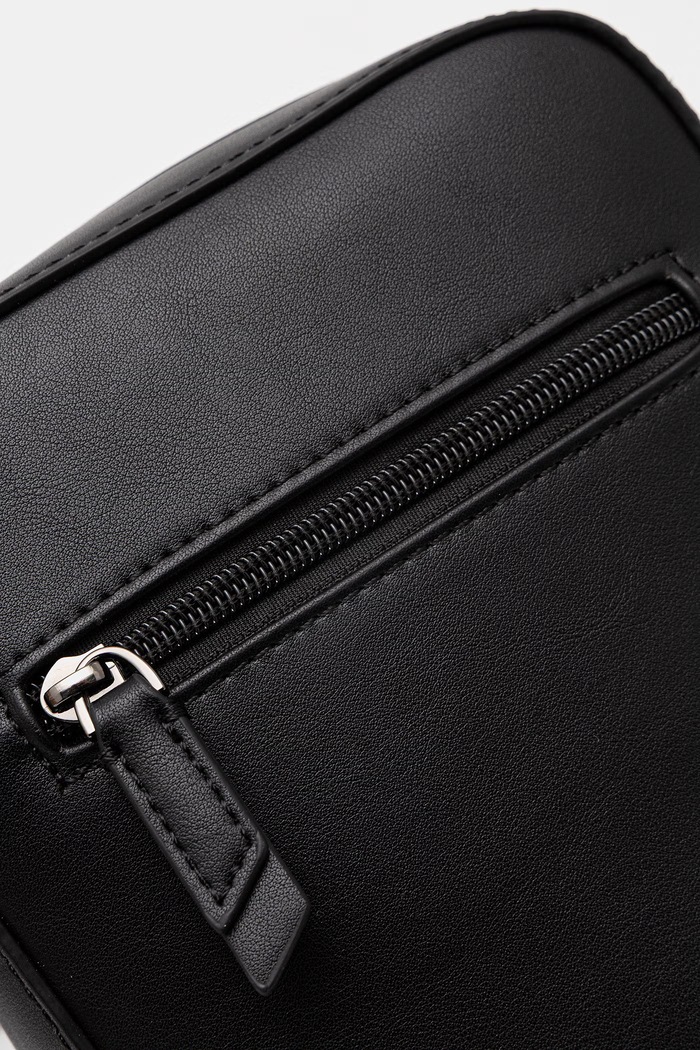 Valentino Bags saszetka męska HORIZON czarny VBS8UT21